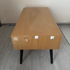 机　引き出し、ローテーブルの画像