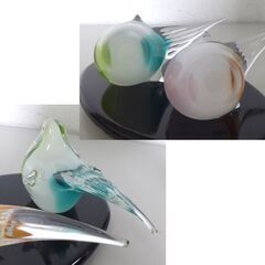 マルティグラス ペア 鳥の置物 2体セット 台座付き ピンク系 グリーン系 Multi Glass インテリア 雑貨 ☆ 札幌市 北区 屯田 の画像