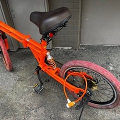 折りたたみ自転車の画像