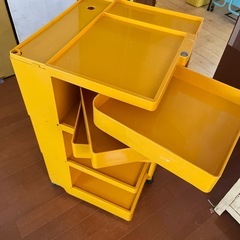 B line ボビーワゴン　黄色の画像