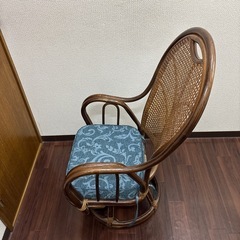 【無料】【引取限定】ラタンチェアお譲りします2025/8/25〜の画像