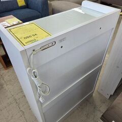 J8571 【リユースのサカイ柏店】 4段チェスト クリーニング済みの画像