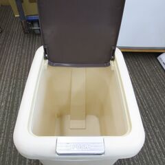 ■ダストボックス　ゴミ箱　手押し　ペダルの画像