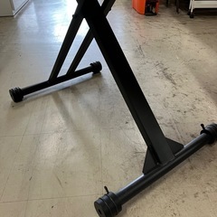 O2508-716 ガス圧昇降式テーブル ブラウン 中古の画像