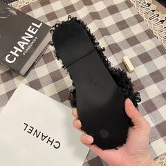シャネル ラムウール スリッパの画像