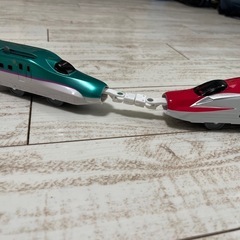 【お取引中】プラレール　はやぶさ・こまちセットの画像