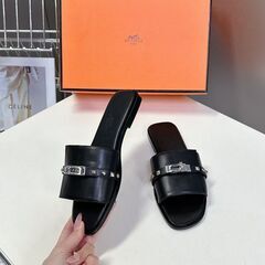 エルメス ジュリア サンダルの画像