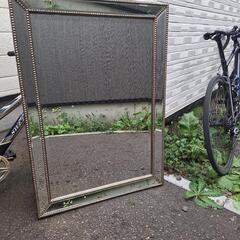 鏡の画像