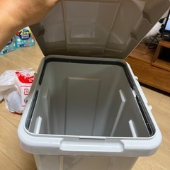 ゴミ箱 洗浄済みの画像