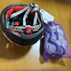 児童用自転車ヘルメット&プロテクターの画像