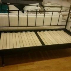 【¥0】IKEAシングルベット（ダブルベッドにもなる）マット付きお譲りしますの画像