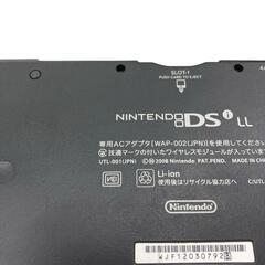 186000 現状品 Nintendo DSiLL スーパーマリオ25周年　限定モデル UTL-001  [250409HM090018]の画像