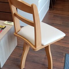 NITORI ニトリ　回転式 ダイニングチェア　ナチュラル　　サイズ（約）幅47.5×奥45×高83.5　　■近隣配送無料 買取GO‼　栄和店の画像