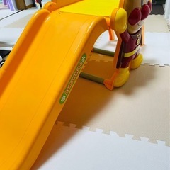 滑り台の画像