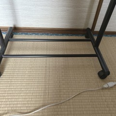 【無料】ハンガーラック（ハンガー付）の画像