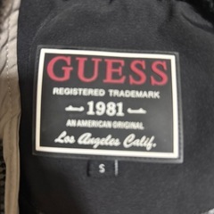 GUESS ブルゾン　ジャケットの画像