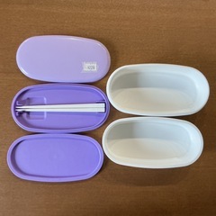 お買い得❗️ お弁当箱🍱 ランチボックス お箸付き🥢 2段式　お出かけランチボックス 弁当箱 薄紫の画像