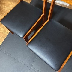 ダイニングチェア　二脚の画像