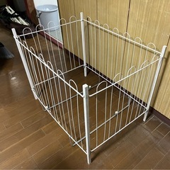 ストーブガードの画像