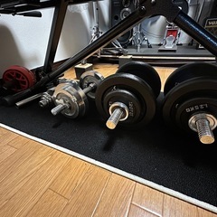 トレーニングベンチ　ダンベル　マットの画像