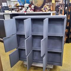 ●レトロ・アンティーク リメイク家具 シューズボックス 下駄箱 ロッカー マレーシア産の板木　昭和レトロの画像