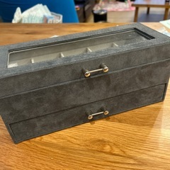 腕時計・アクセサリーケースの画像