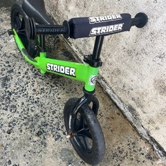 美品‼️12インチクラシックストライダーSTRIDER足蹴りトレーニングバイクバランスバイクスポーツ遊具自転車🍉プロフ必読  の画像