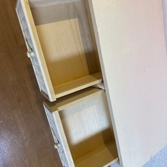 ラタンのチェスト　薄いピンク色の画像