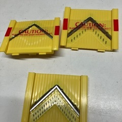 H2508-721  V字スライサー 万能キット 4タイプスライサー&受け容器&スライダー付き キズ 汚れありの画像