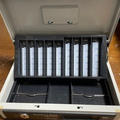 手提げ金庫　２つセットの画像