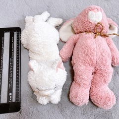 猫とうさぎのぬいぐるみ 2体 約30～35cmの画像