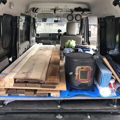 🚚週３回　建築現場への資材搬入、回収のお仕事です　🚚日当13,000円〜　中型免許必須！日当日払いOKの画像