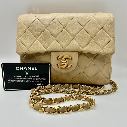 【鑑定済】CHANEL シャネル ミニマトラッセ ラムスキン ベージュ カード シールあり(1番台)