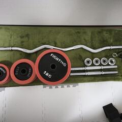 ウエイトトレーニング器具一式（ダンベル、トレーニングベンチ、バーベル）の画像