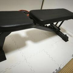 ウエイトトレーニング器具一式（ダンベル、トレーニングベンチ、バーベル）の画像