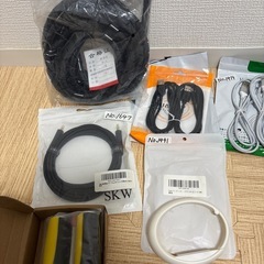 フリマを開催いたします‼️1点につき100円‼️ コード類の画像