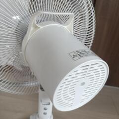 家庭用扇風機リモコン付けの画像
