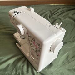 JANOME　ジャノメ　ハローキティ　コンパクトミシン　電動ミシン　Model 525　通電確認のみの画像