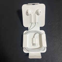 　新品未使用 iPhone イヤホン ・イヤフォン有線の画像