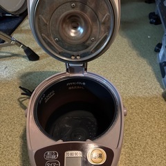電気ポットの画像