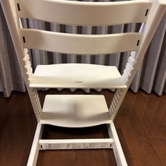 ストッケ（白）　STOKKE TRIPP TRAPP 旧型の画像