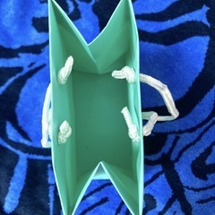 TIFFANY ティファニー　ブルーショップ袋　小さめサイズ　紙袋 ブランド紙袋 ショッパーの画像