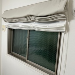 カーテンの画像