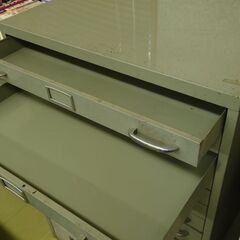 スチール　書類棚の画像