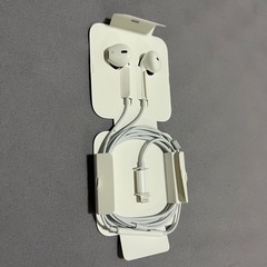 アップル　正規　有線　イヤホンの画像