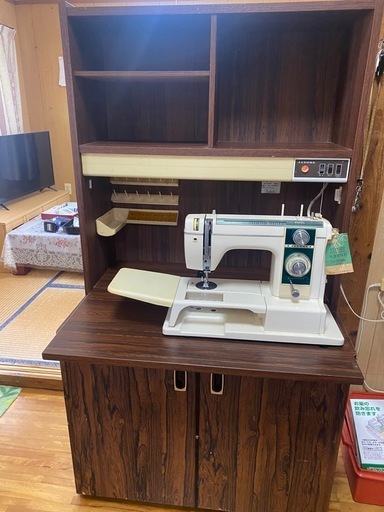 値下げしました！レトロなミシン‼