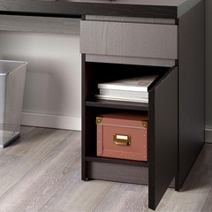 IKEA MALM デスク 140×65cm ブラックの画像