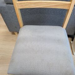 ダイニングテーブル+椅子×2の画像