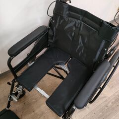 ほぼ未使用 自走式車椅子 パンクレス 介護用品 プラホイール 組み立て必須 25h菊の画像