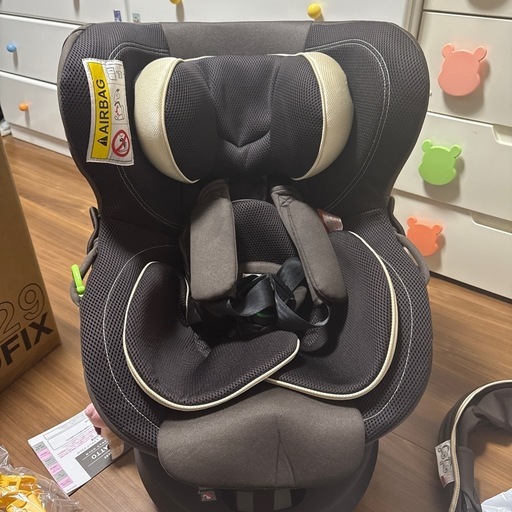 （引き渡し待ち）エールべべ　チャイルドシート　新生児から